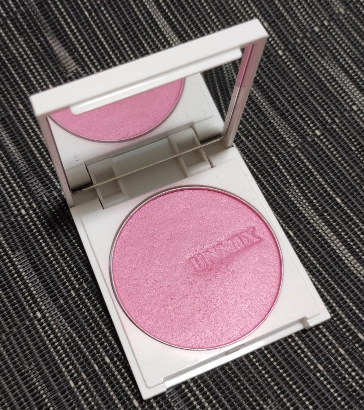 フェイスグロウ/UNMIX/パウダーチークを使ったクチコミ(1枚目)