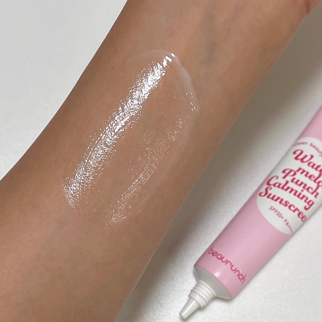 ウォーターメロン パンチ カミング サンスクリーン / スイカサンクリーム / SPF 50+ PA++++  /ビューランチ/日焼け止めクリームを使ったクチコミ（3枚目）