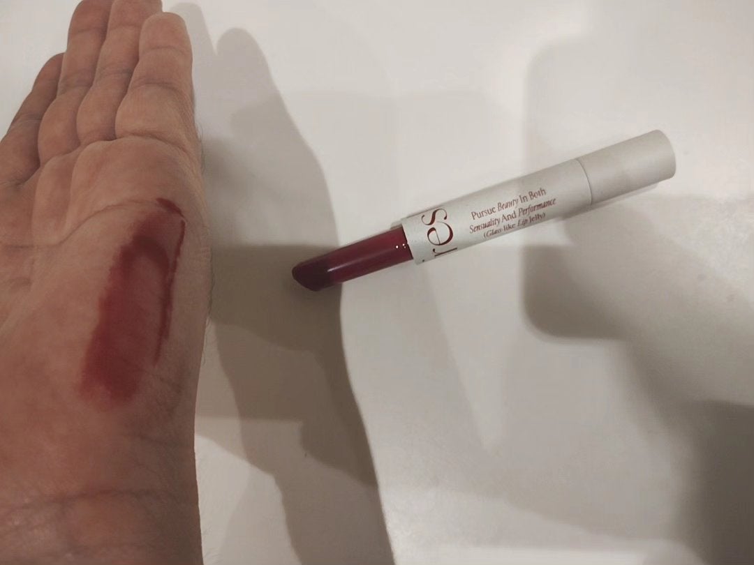 mcgroupakiko on LIPS 「気分やその日のファッションによってメイクやコスメポーチも変える..」(7枚目)