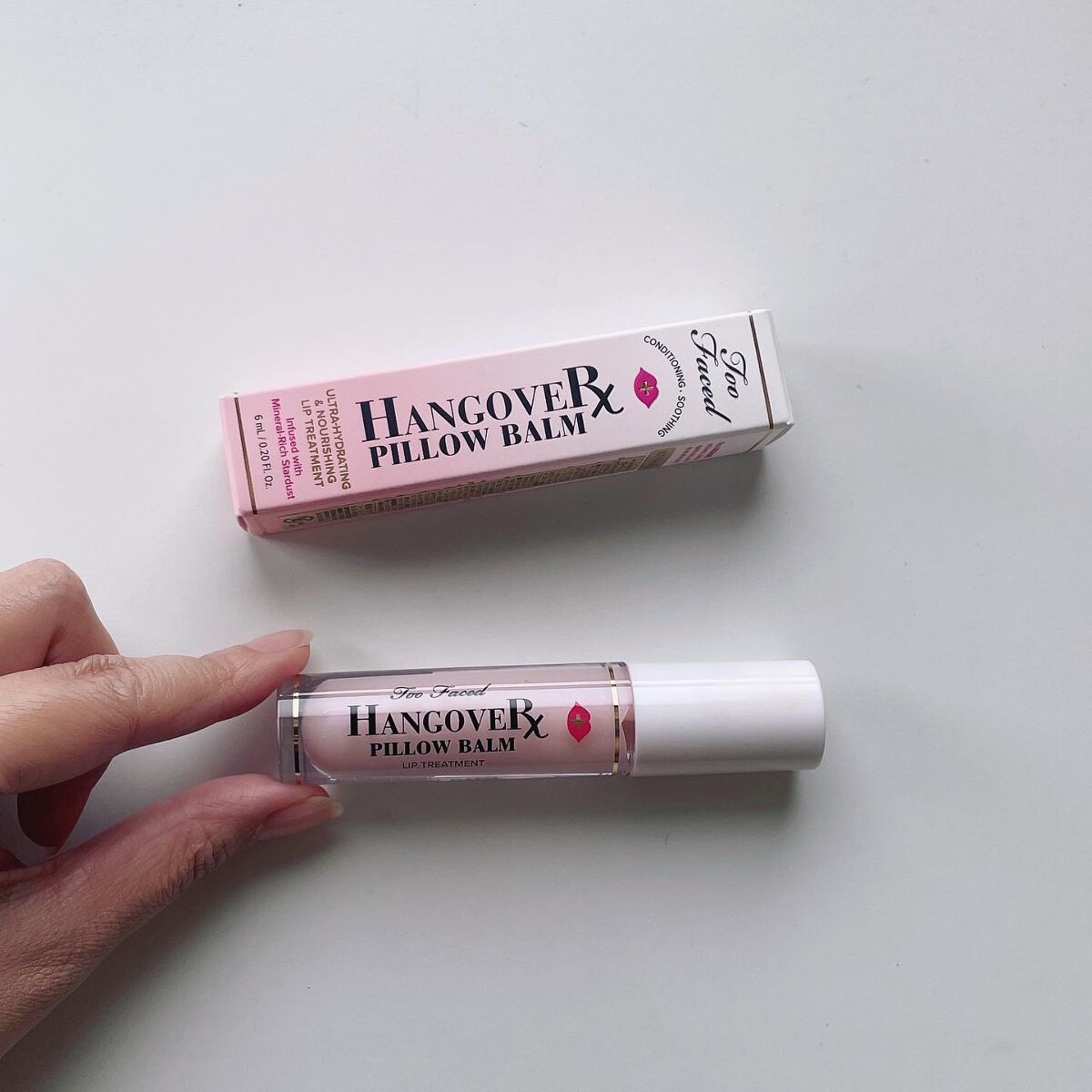 ～トゥー フェイスド ハングオーバー～ ピロー バーム リップ トリートメント/Too Faced/リップ美容液を使ったクチコミ（1枚目）