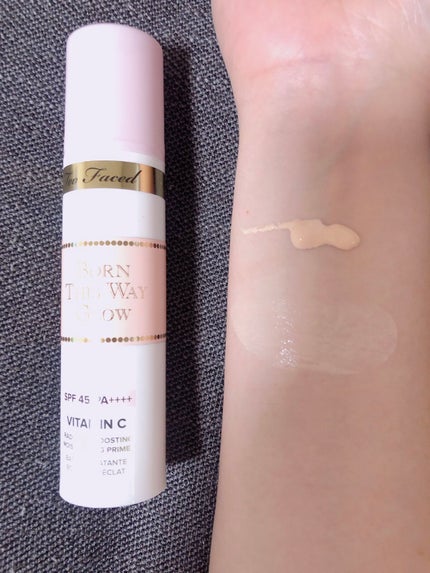 ボーン ディス ウェイ グロウ モイスチュアライジング メイクアップ プライマー/Too Faced/化粧下地を使ったクチコミ(2枚目)