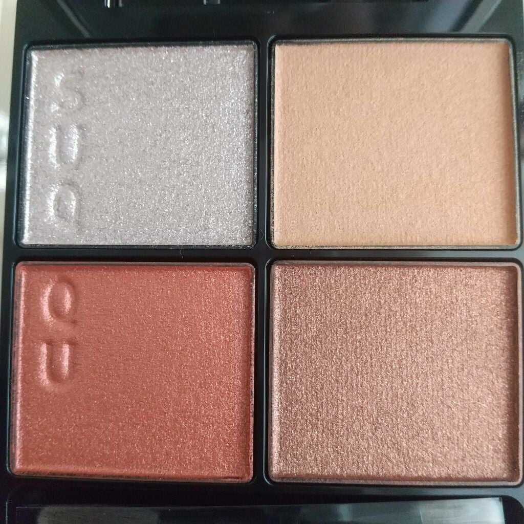 イルミネイティング ブロンジング パウダー/BOBBI BROWN/プレストパウダーを使ったクチコミ(3枚目)