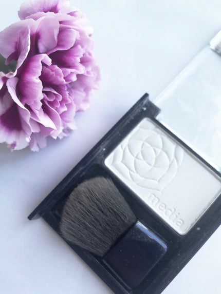 ブライトアップチークN/media/パウダーチークを使ったクチコミ(2枚目)