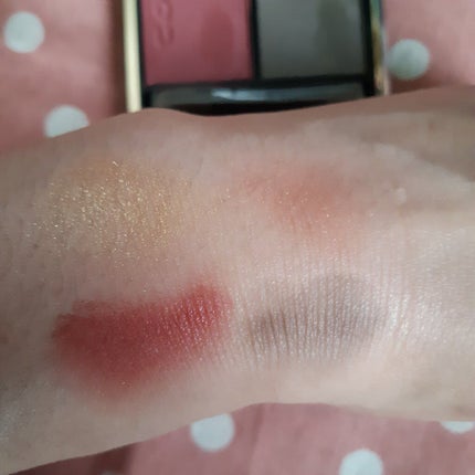 シグニチャー カラー アイズ/SUQQU/アイシャドウパレットを使ったクチコミ(2枚目)