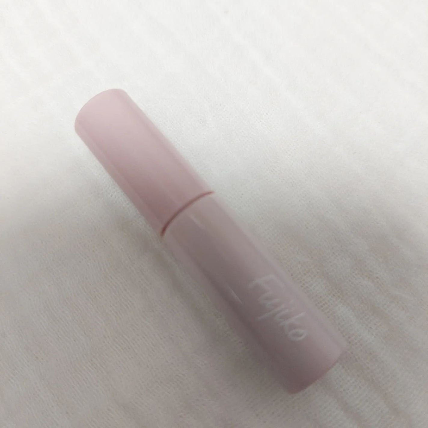 siki on LIPS 「貼ってはがす眉ティント夏は消えない眉が重要使い方はシンプルで簡..」(6枚目)