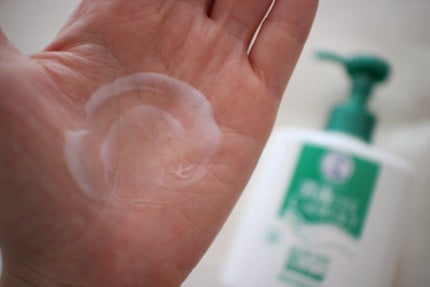 ハンドベール ウィルフリーミルク/メンソレータム/ハンドクリームを使ったクチコミ(3枚目)