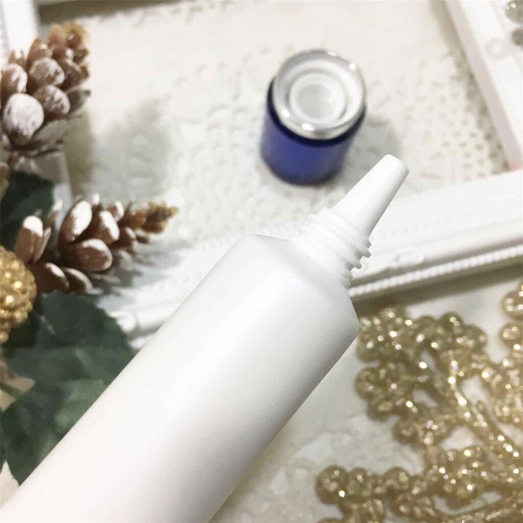 トランシーノ 薬用ホワイトニングエッセンスEX/トランシーノ/美容液を使ったクチコミ（2枚目）