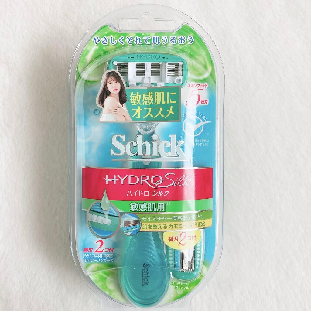 ハイドロシルク 敏感肌用 ホルダー (刃付き+替刃1コ)/ハイドロシルク/シェーバーを使ったクチコミ(1枚目)