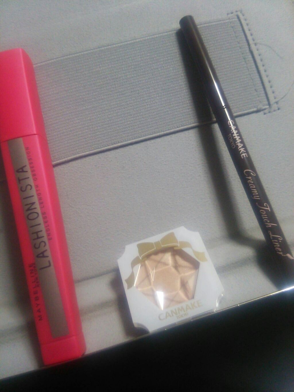 犬 on LIPS 「🔴2枚目蕁麻疹の写真なので注意😰大阪から帰ってきました~!帰り..」(1枚目)