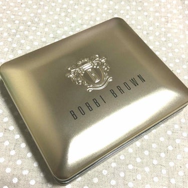 BOBBI BROWN カプリ ヌード アイシャドウ パレットのクチコミ「BOBBI BROWN CAPRI NUDES 
EYE SHADOW PALETTE


丁.....」（1枚目）