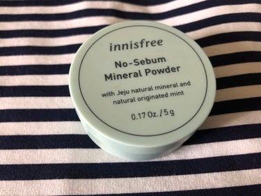 innisfree

ノーセバム ミネラルパウダー🌿

人気商品だったので買ってみましたが軽くてつけやすい、
香りもミントですごく良かったです

小さくてコンパクトなので持ち運びしやすい
ポーチに入れて