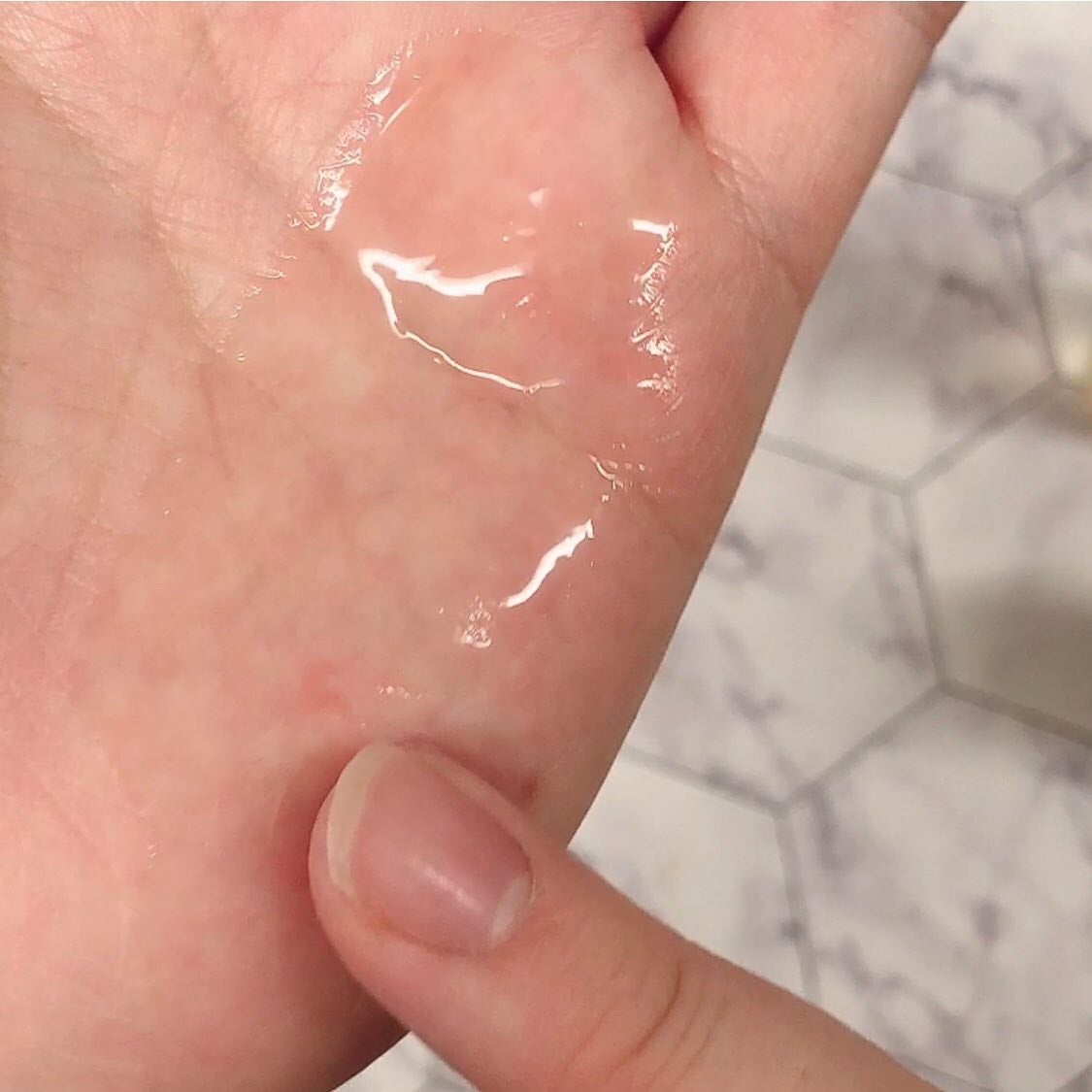 オイルインエッセンス/MUQURU/ブースター・導入液を使ったクチコミ(4枚目)