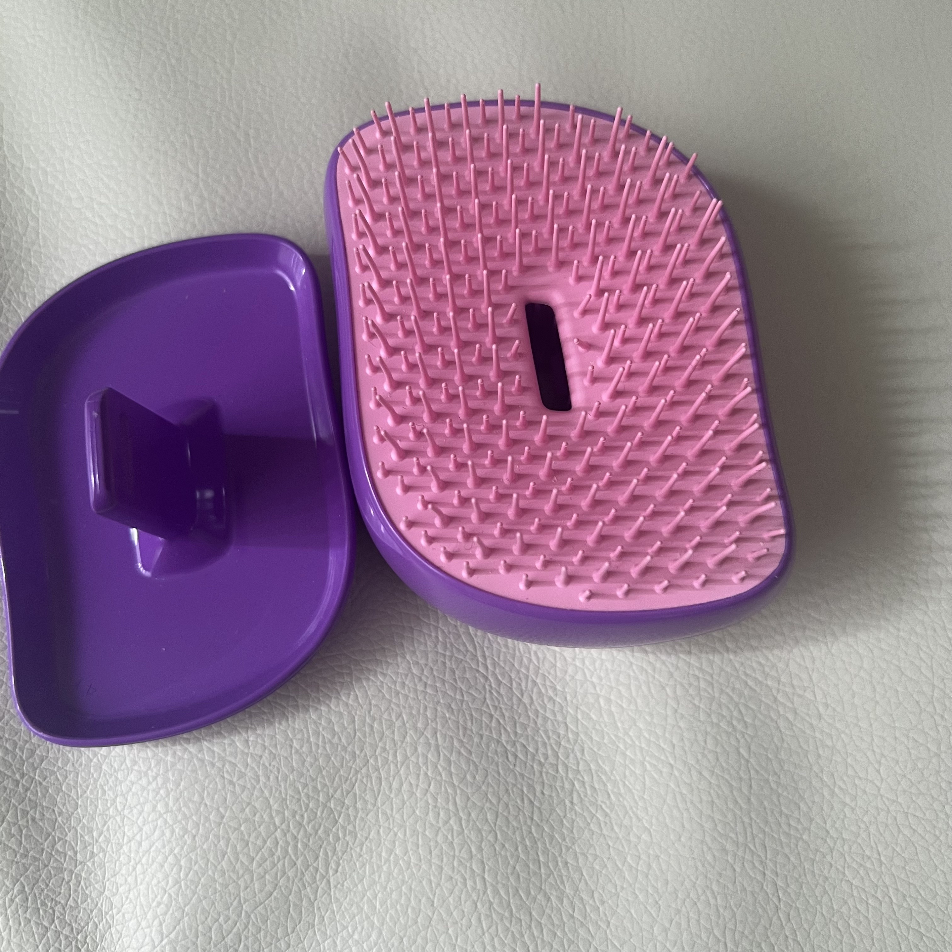 コンパクトスタイラー クロミ／スウィートドリーム/TANGLE TEEZER/ヘアブラシを使ったクチコミ（2枚目）