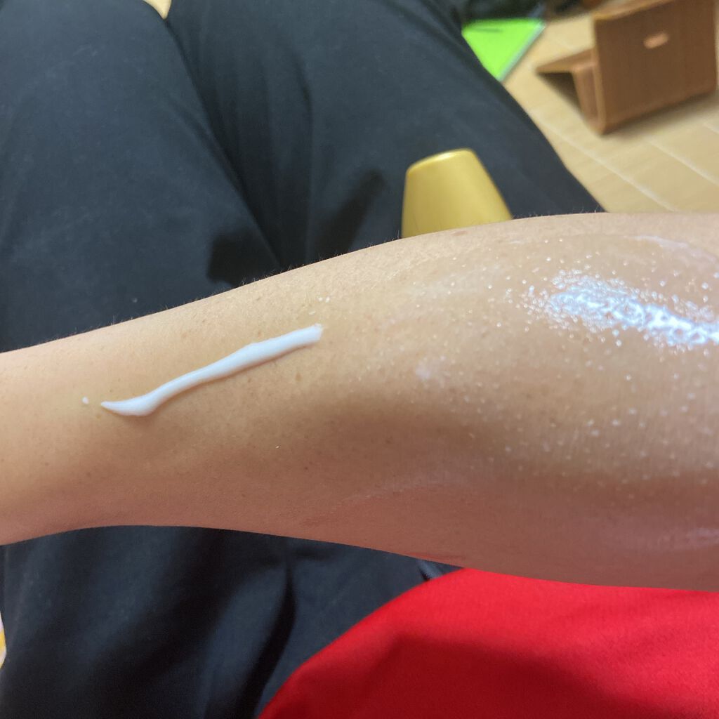 スーパーモイスチャージェルゴールド/スキンアクア/日焼け止めジェルを使ったクチコミ（3枚目）