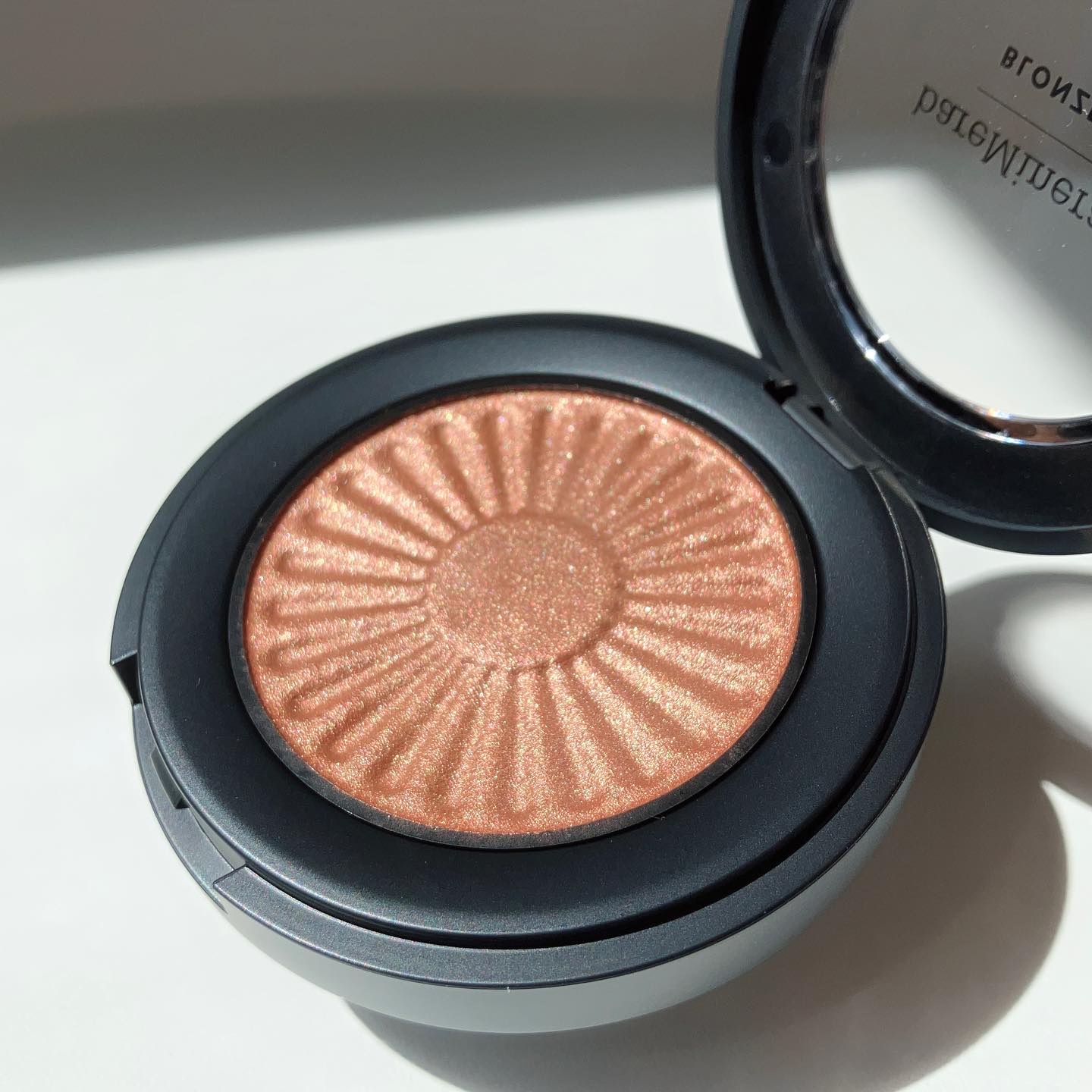 ジェン ヌード ブロンザー/bareMinerals/ブロンザーを使ったクチコミ（3枚目）