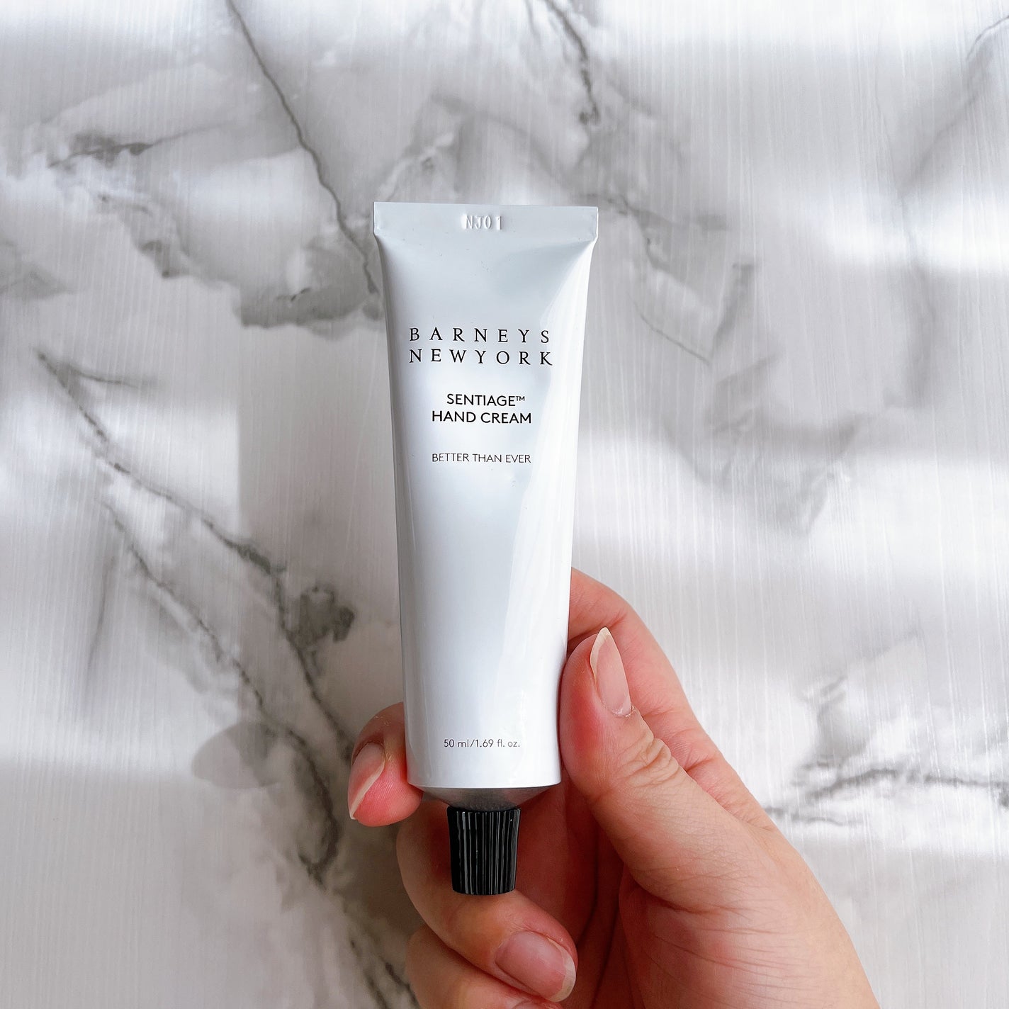 Sentiage™ Hand Cream Better Than Ever/BARNEYS NEW YORK BEAUTY/ハンドクリームを使ったクチコミ(3枚目)