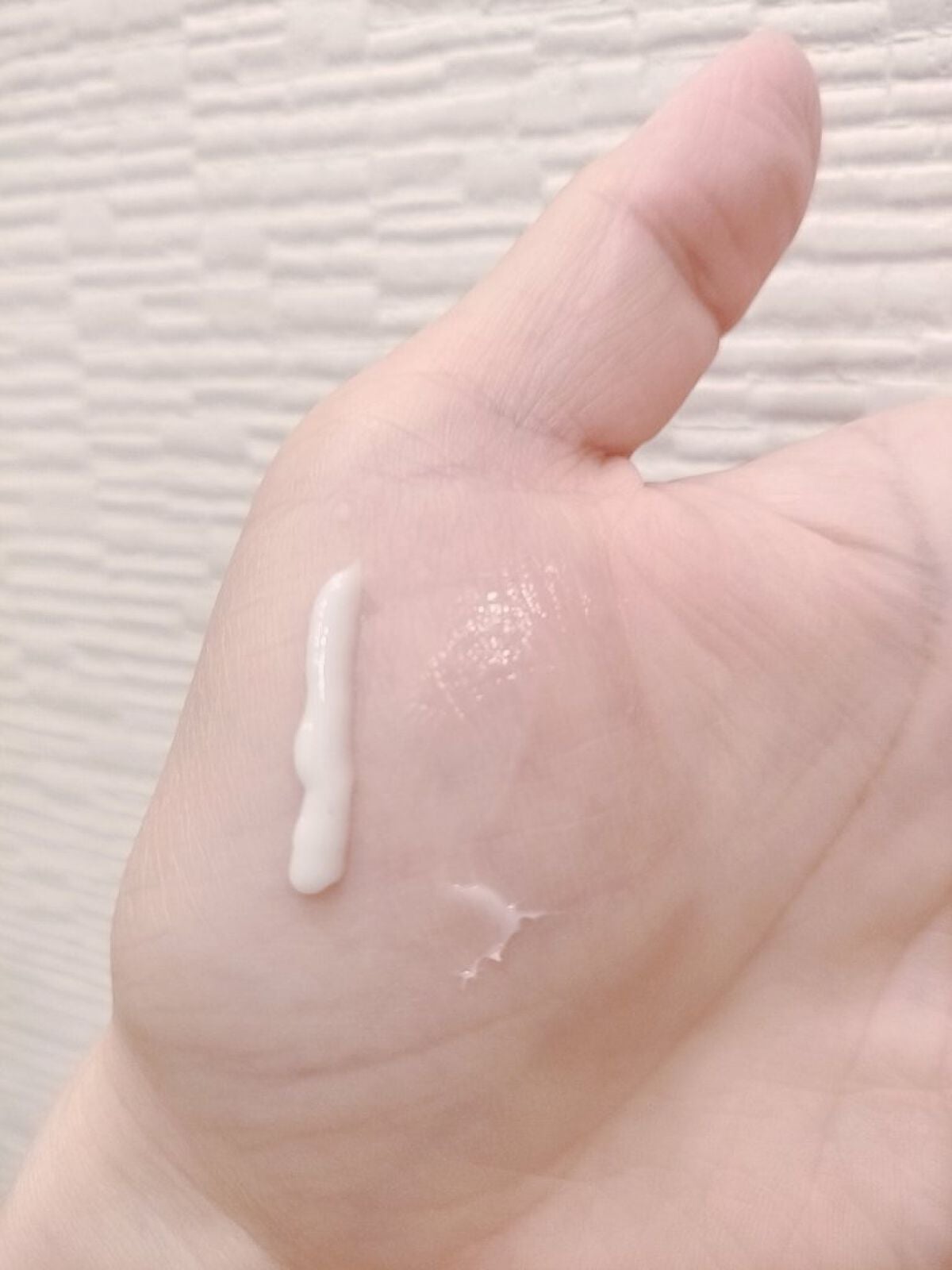 美容大好きにくちゃん@フォロバ100 on LIPS 「♚harica薬用リンクルホワイトアイクリーム♚1本15g約2..」(2枚目)