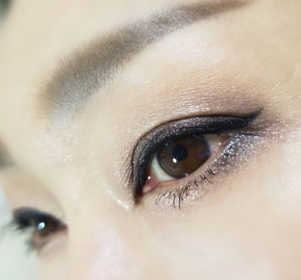 カラークイーン オイルシャドウ/ロレアル パリ/単色アイシャドウを使ったクチコミ(5枚目)