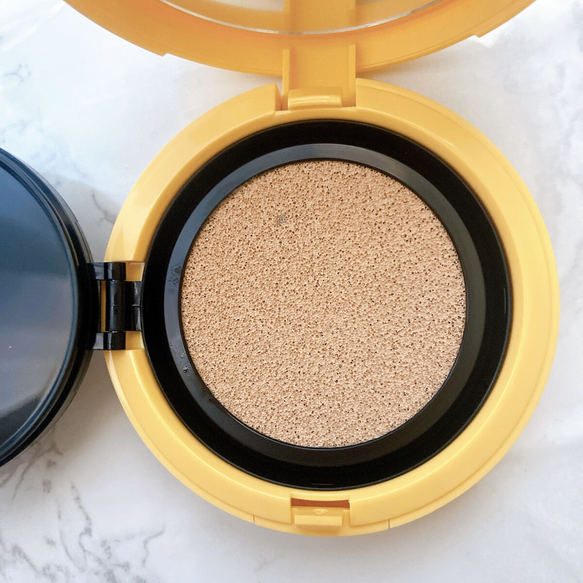 ESSENCE TRAP CUTION イエローベージュ/Rollin' Aloe/クッションファンデーションを使ったクチコミ（2枚目）