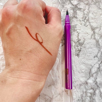 「密着アイライナー」ショート筆リキッド/デジャヴュ/リキッドアイライナーを使ったクチコミ(4枚目)