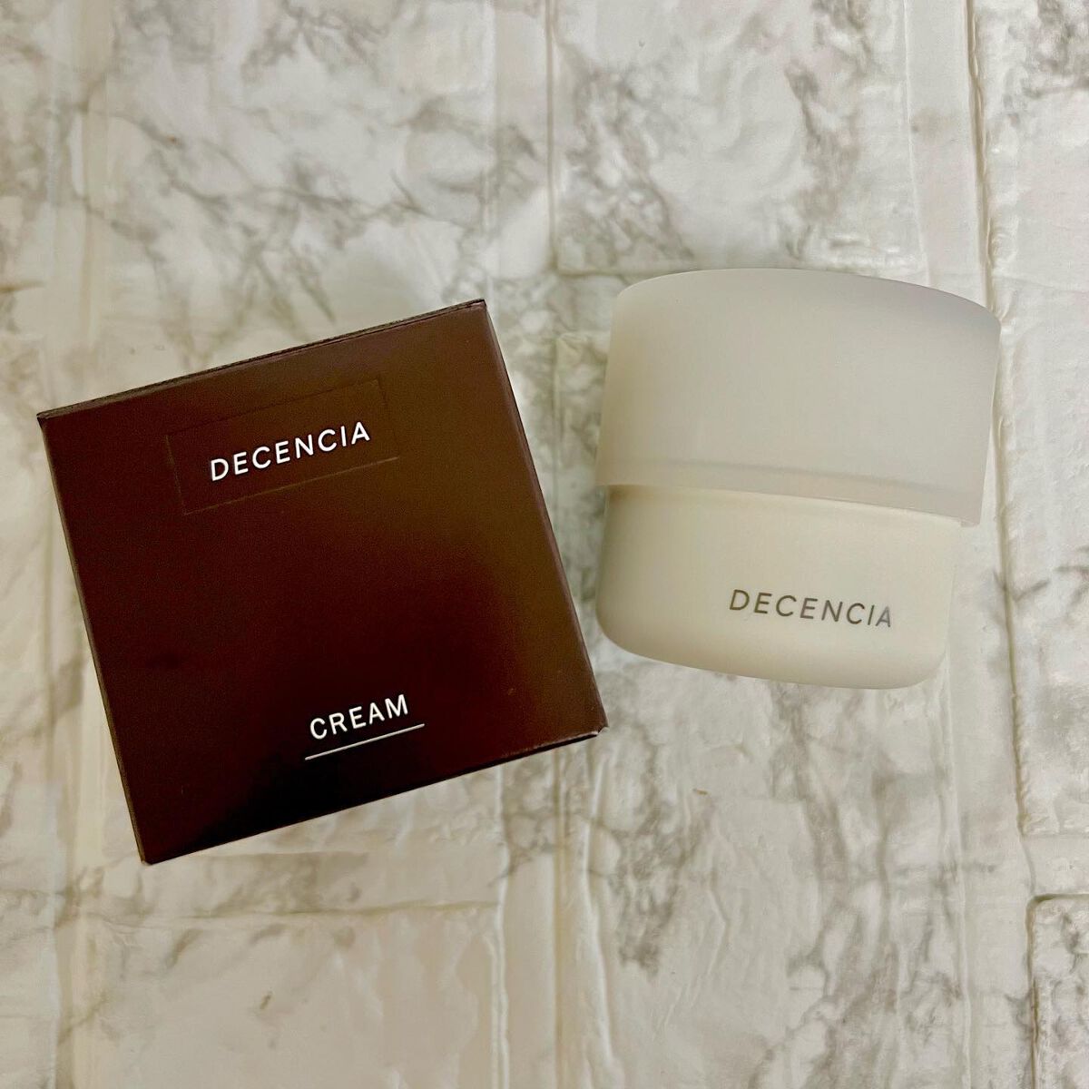 ディセンシア クリーム/DECENCIA/フェイスクリームを使ったクチコミ（2枚目）