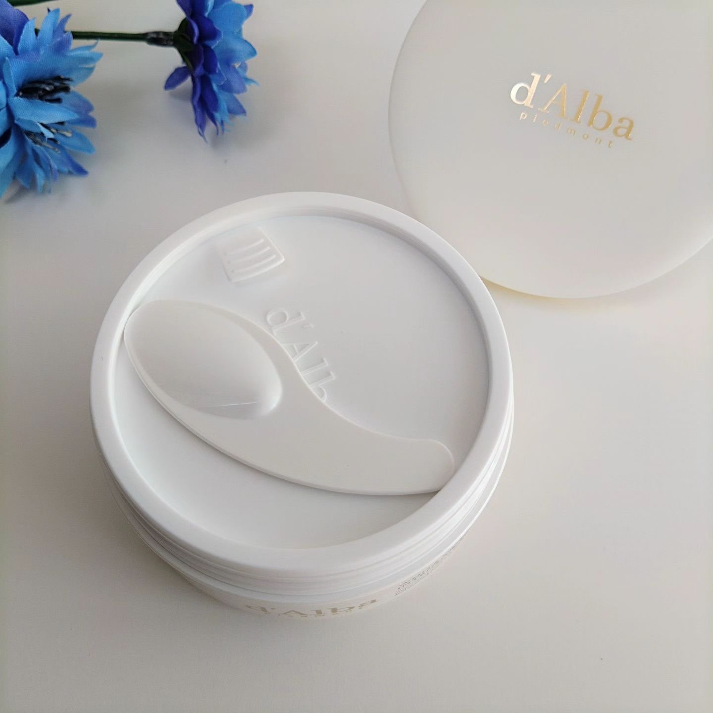 ホワイトトリュフインテンシブザリアルアイパッチ/ダルバ/アイケア・アイクリームを使ったクチコミ（2枚目）