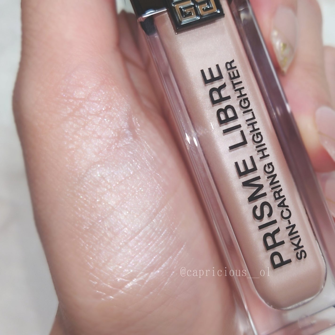 プリズム・リーブル・ スキンケアリング・ハイライター/GIVENCHY/リキッドハイライトを使ったクチコミ(4枚目)