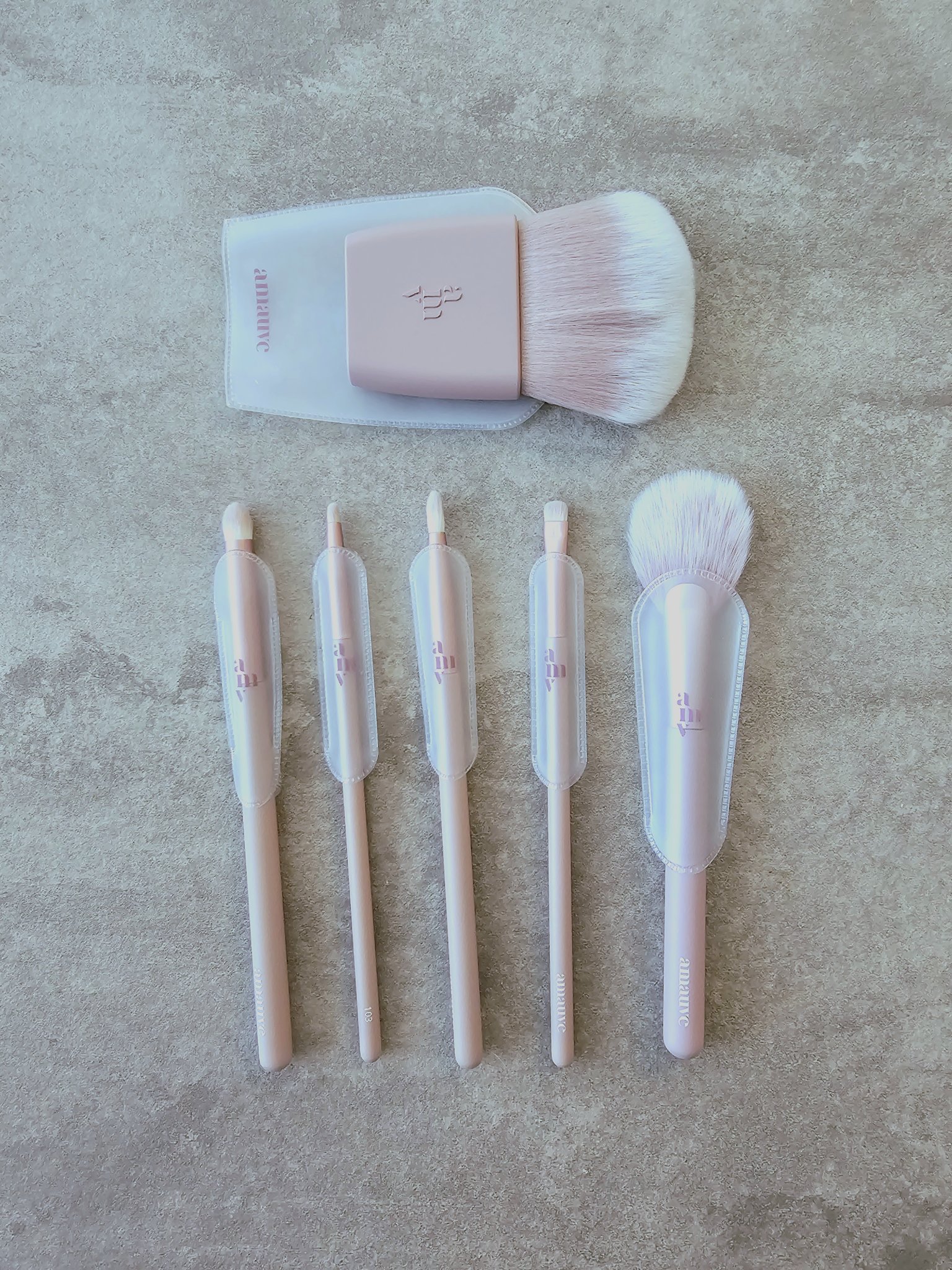 フィニッシュパウダーブラシ202/amauve/メイクブラシを使ったクチコミ（1枚目）
