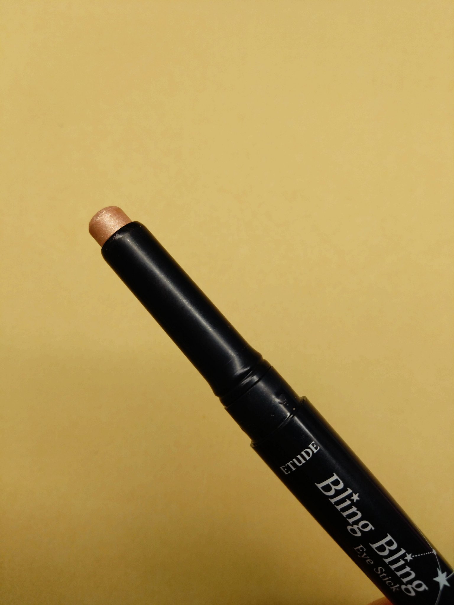 キラキラ アイシャドウ/ETUDE/スティックアイシャドウを使ったクチコミ（2枚目）