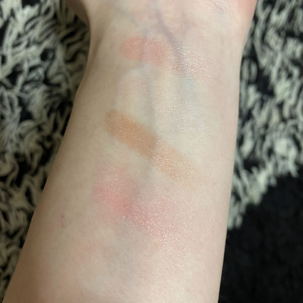 トゥルーディメンショングロウチーク/hince/パウダーチークを使ったクチコミ（2枚目）