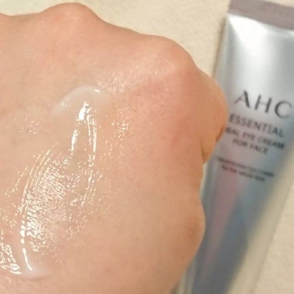 MINMIN on LIPS 「生き生きとしたツヤ感と弾力のある肌へ導く、顔全体にも使用できる..」(5枚目)