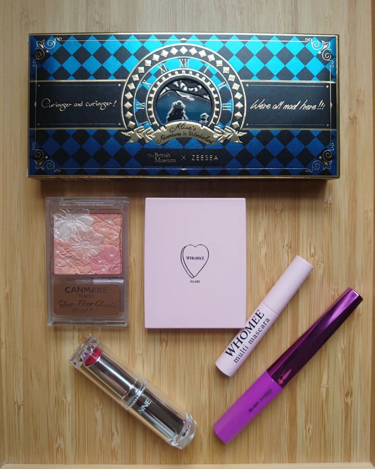 アリスドリームランドシリーズ 12色アイシャドウパレット（ZEESEA×大英博物館） 02 アリス/ZEESEA/アイシャドウパレットを使ったクチコミ（1枚目）