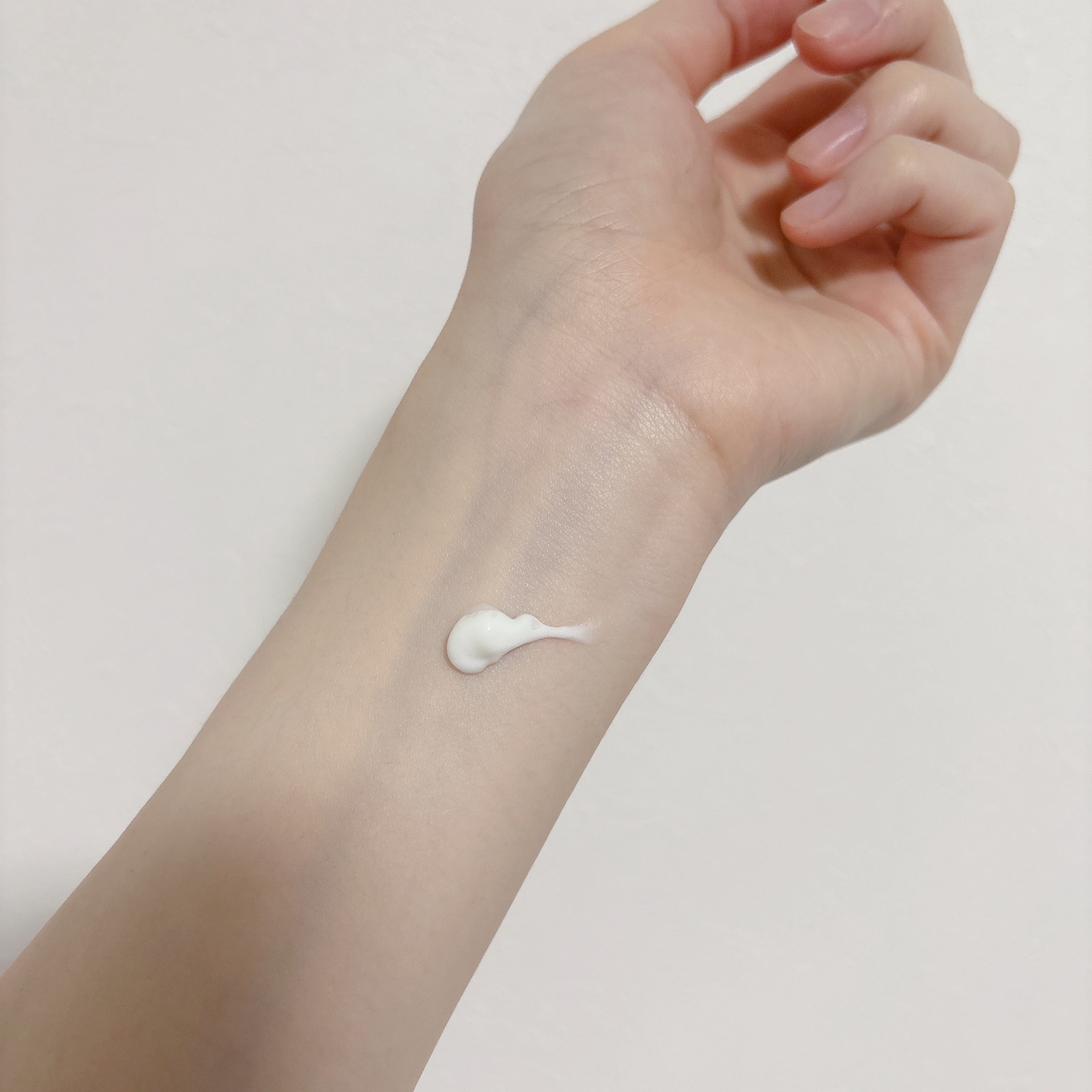 リリーフサンモイスチャライザー/HYGGEE/化粧下地を使ったクチコミ（3枚目）