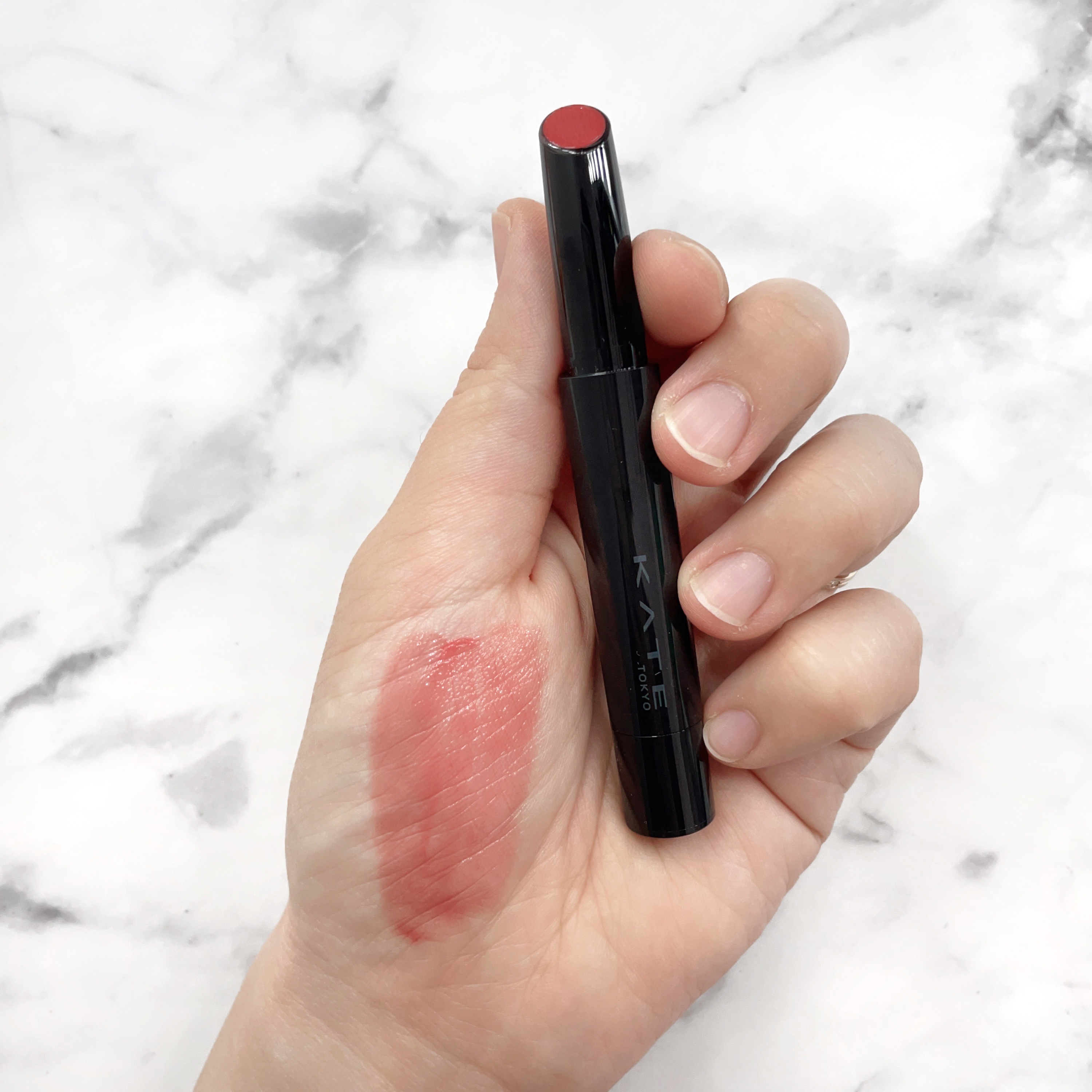 ケイト リップモンスター ツヤバース/KATE/口紅を使ったクチコミ（3枚目）