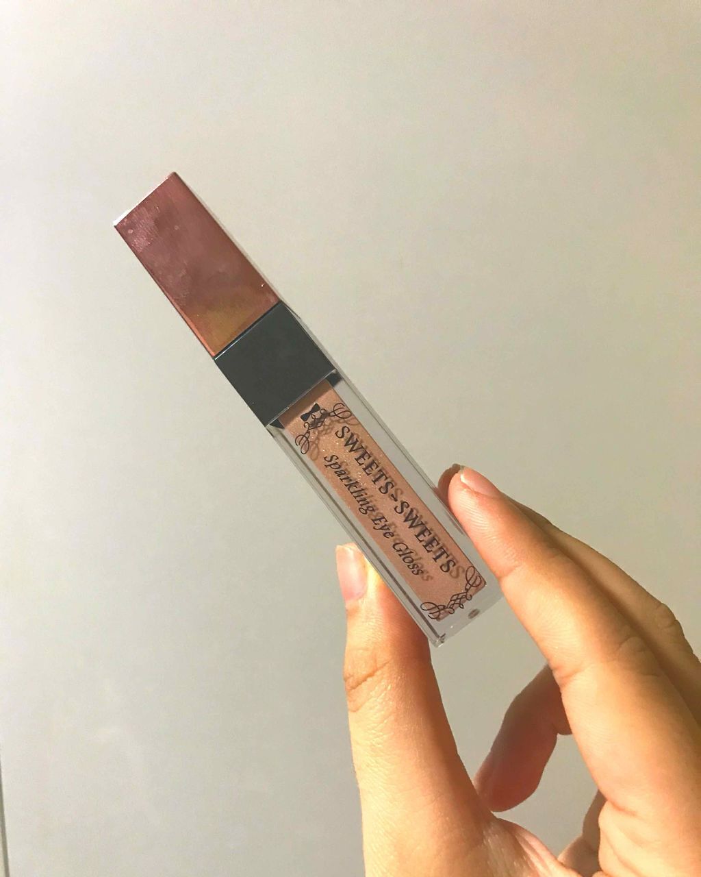 スパークリングアイグロス/スウィーツ スウィーツ/リキッドアイシャドウを使ったクチコミ（1枚目）