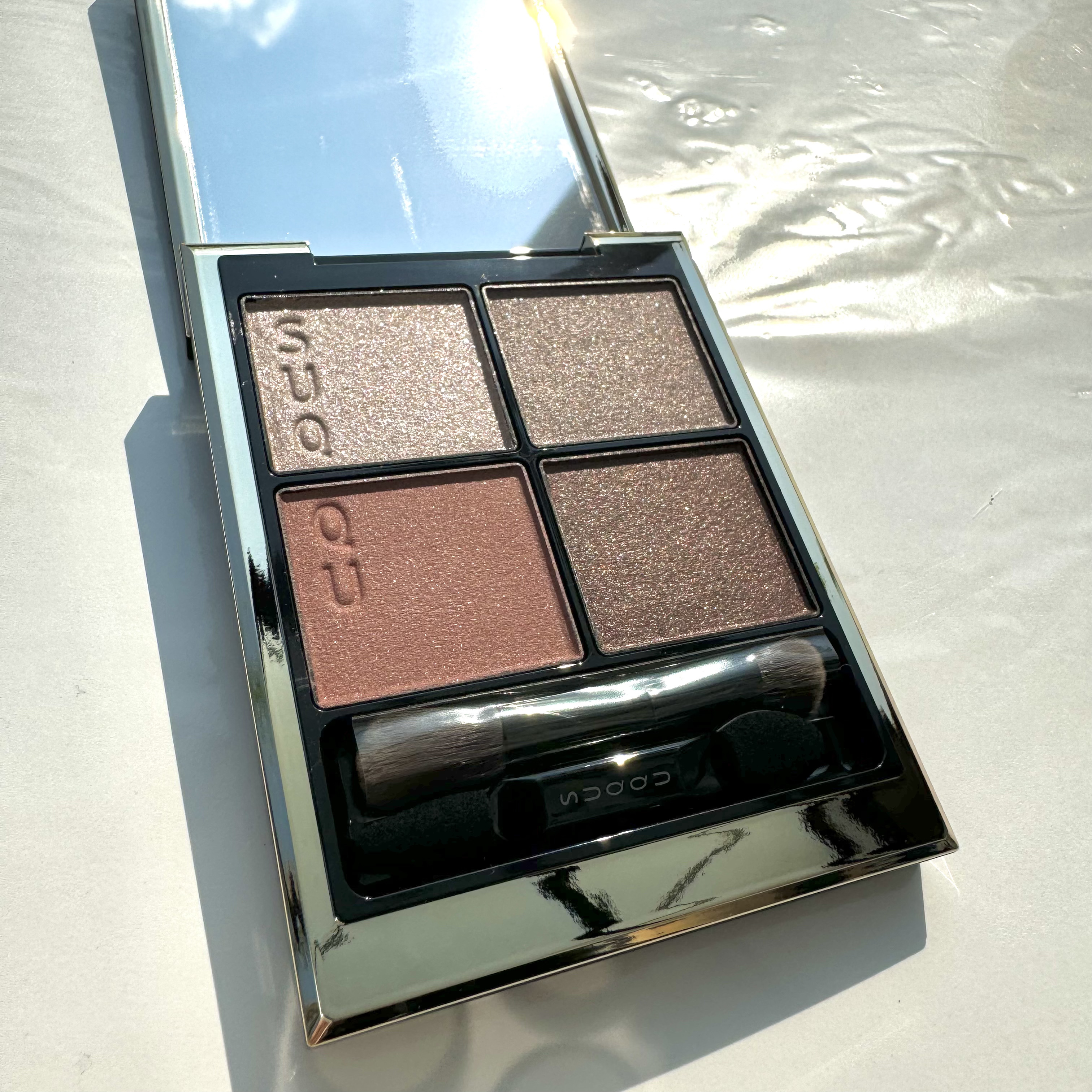 シグニチャー カラー アイズ 01 瑞花 -MIZUHANA/SUQQU/アイシャドウパレットを使ったクチコミ（1枚目）