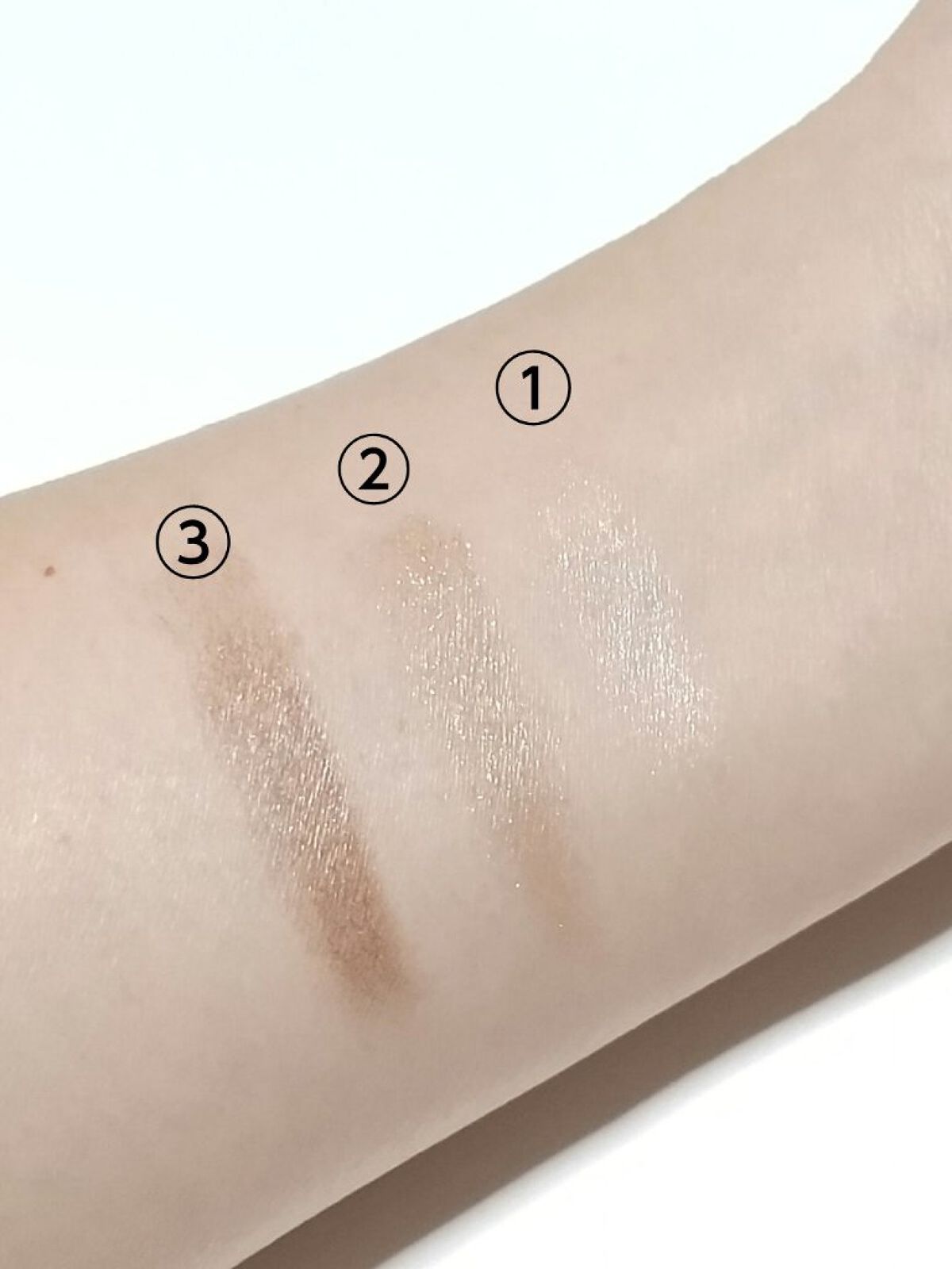 トーンアップアイシャドウ/CEZANNE/アイシャドウパレットを使ったクチコミ（3枚目）