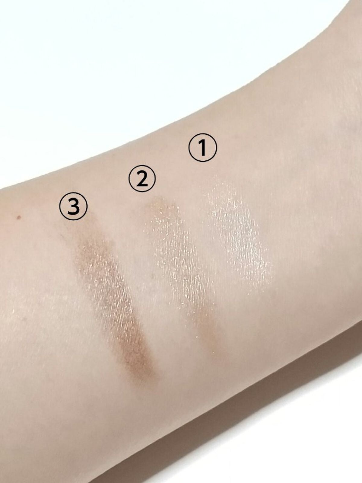 トーンアップアイシャドウ/CEZANNE/アイシャドウパレットを使ったクチコミ(3枚目)