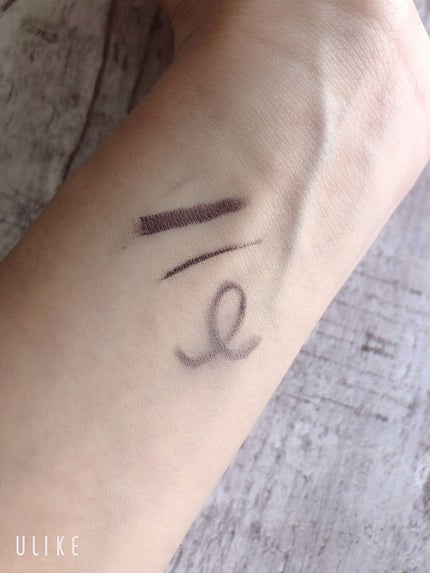 「密着アイライナー」クリームペンシル/デジャヴュ/ペンシルアイライナーを使ったクチコミ(3枚目)