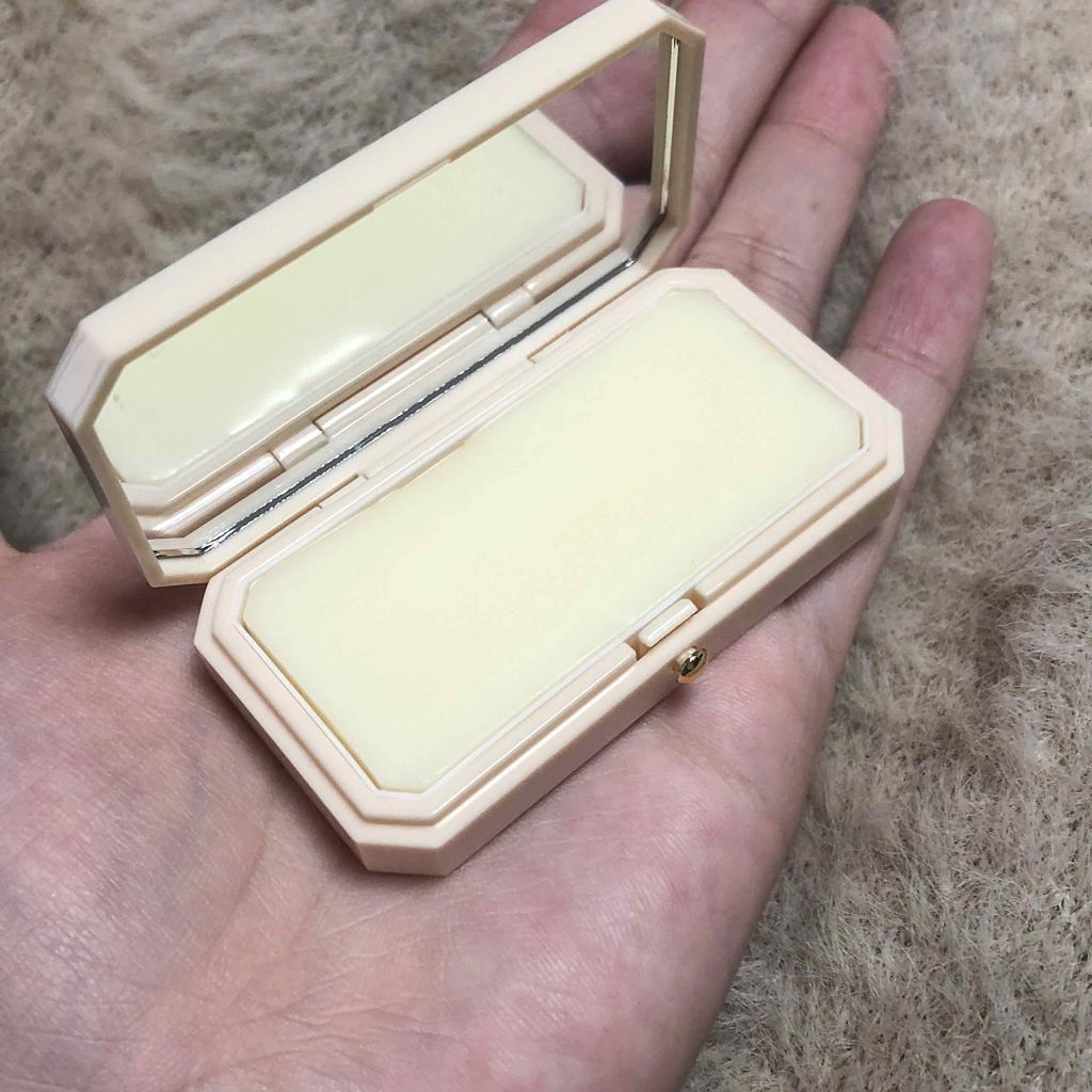 ボーム・デ・ミューズ/オフィシーヌ・ユニヴェルセル・ビュリー/リップバームを使ったクチコミ（3枚目）