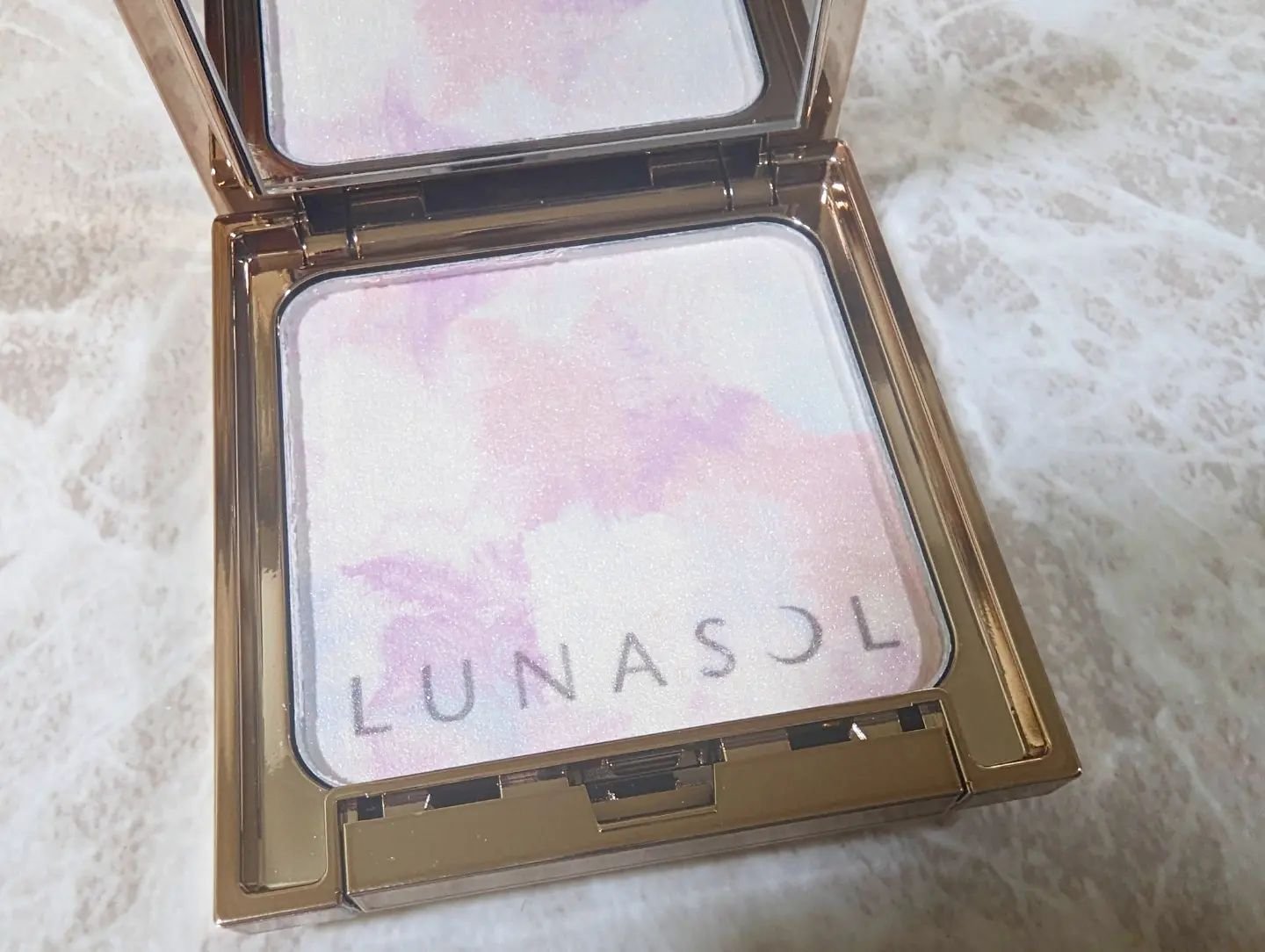 プリズム・リーブル・ブラッシュ No.14 ヴァイオレット・チュール（フォールコレクション 2023）/GIVENCHY/パウダーチークを使ったクチコミ（2枚目）