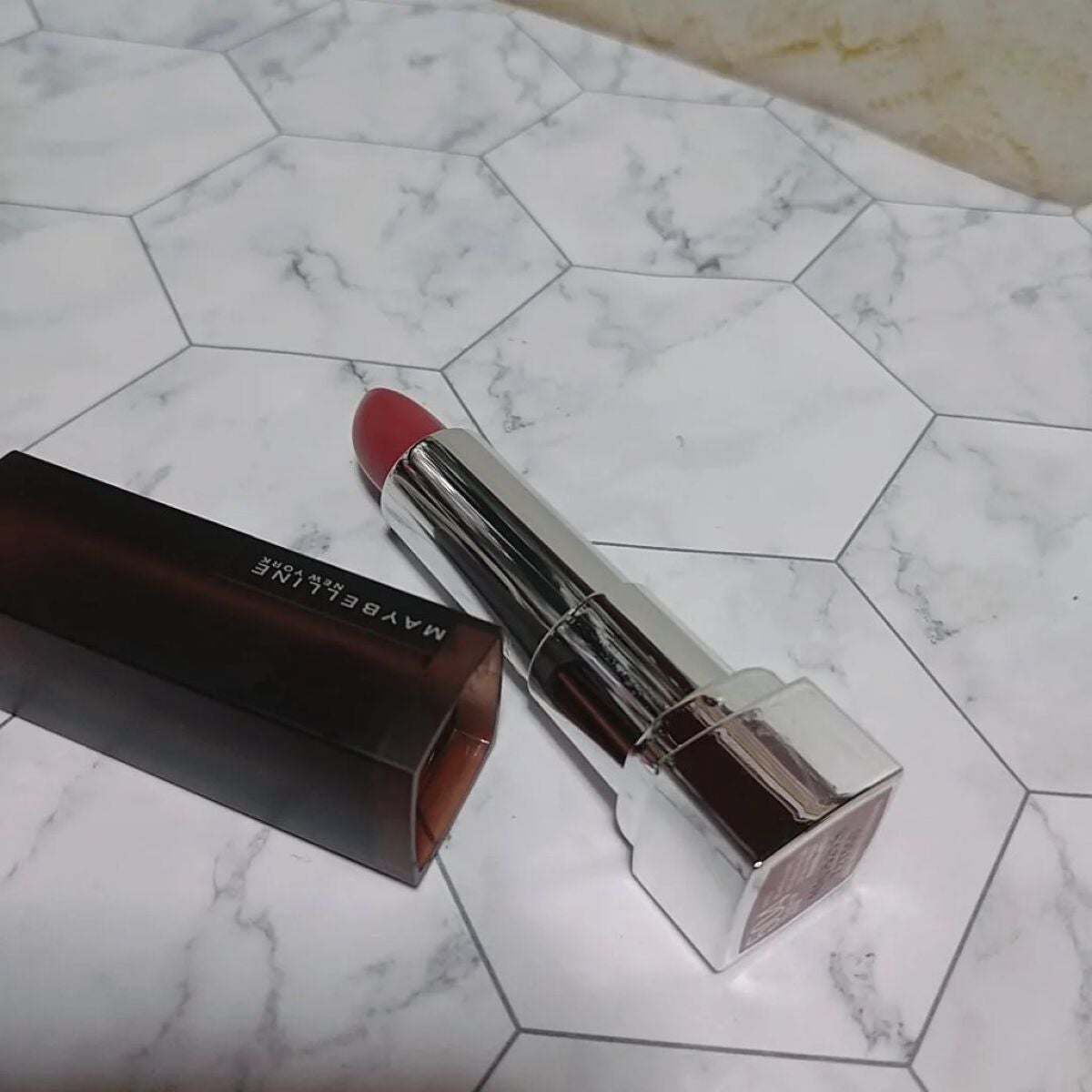 カラーセンセーショナル リップスティック N/MAYBELLINE NEW YORK/口紅を使ったクチコミ(1枚目)