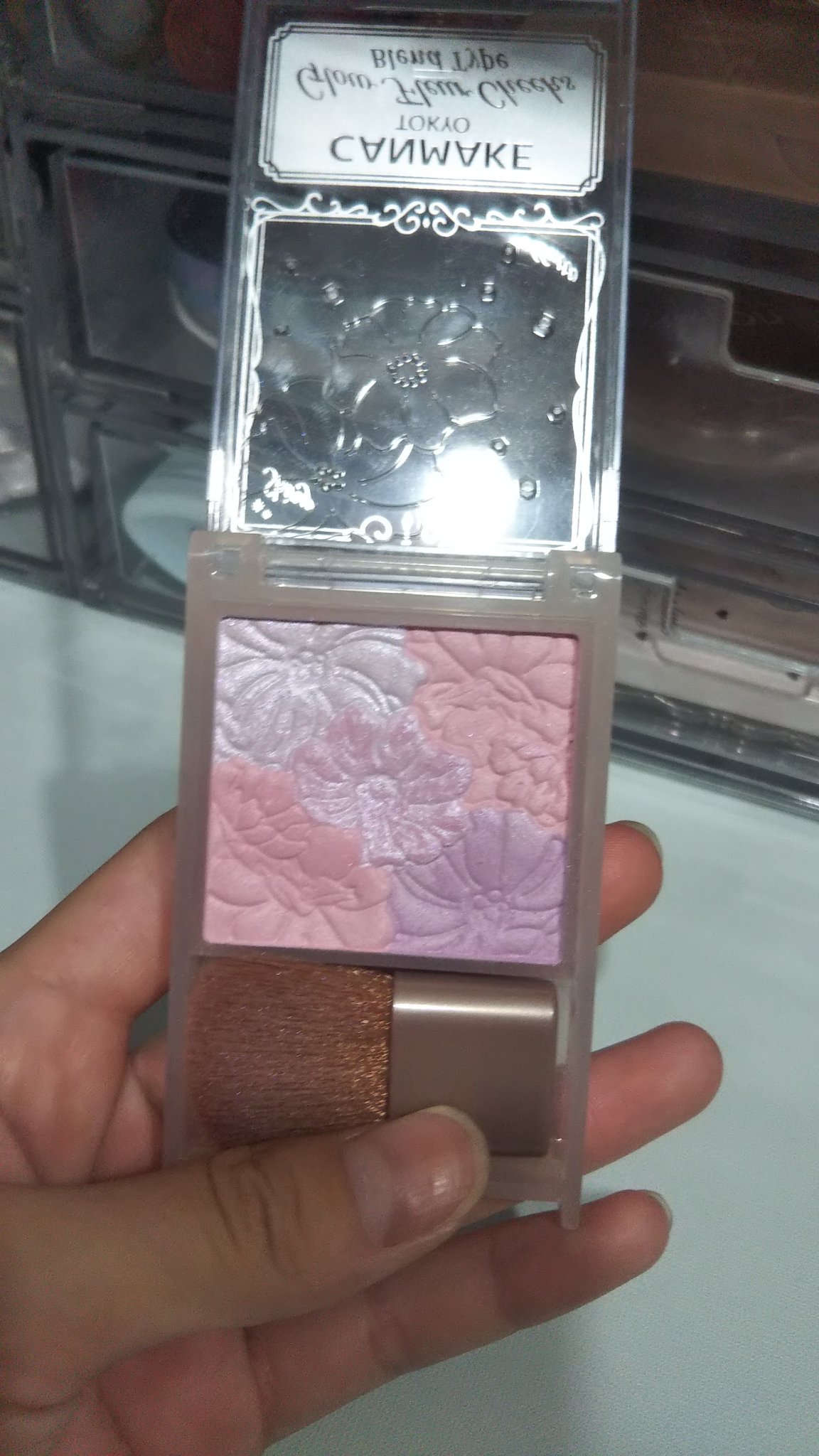 グロウフルールチークス（ブレンドタイプ）/キャンメイク/パウダーチークを使ったクチコミ（3枚目）