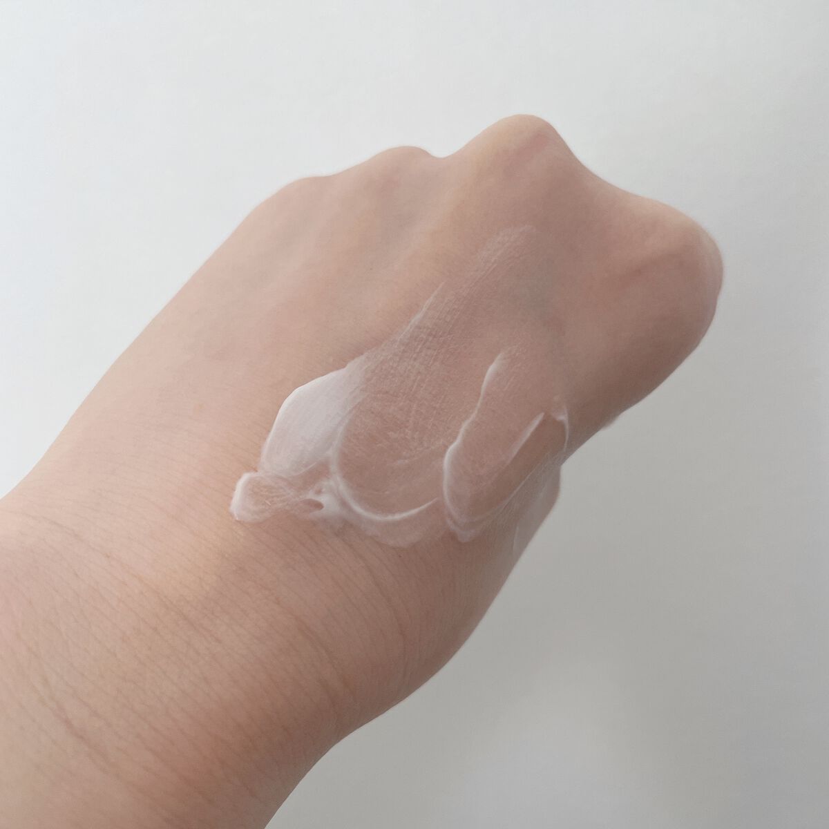 ビューティーチャージ ピーチティーの香り/アトリックス/ハンドクリームを使ったクチコミ（2枚目）