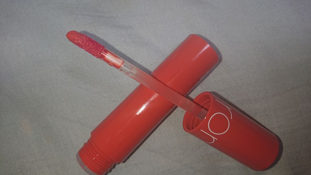 ジューシーラスティングティント/rom&nd/リップティントを使ったクチコミ(1枚目)