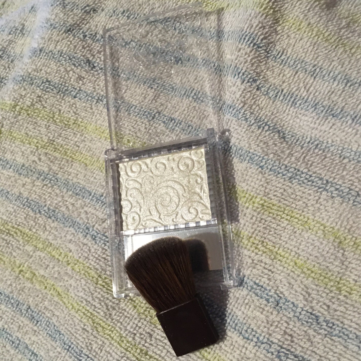 パールグロウハイライト/CEZANNE/パウダーハイライトを使ったクチコミ(1枚目)