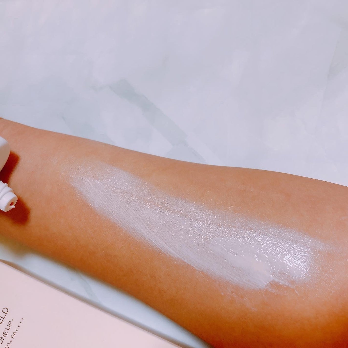 マルチ・ディフェンス UVシールド・トーンアップ/Raftel/日焼け止めクリームを使ったクチコミ(4枚目)