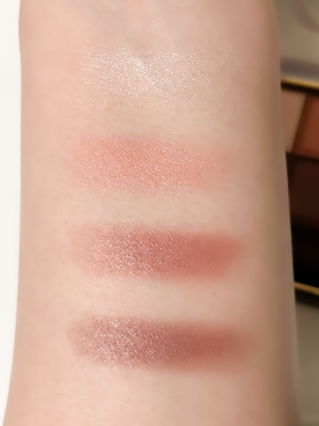 スキニーリッチシャドウ/excel/アイシャドウパレットを使ったクチコミ(3枚目)