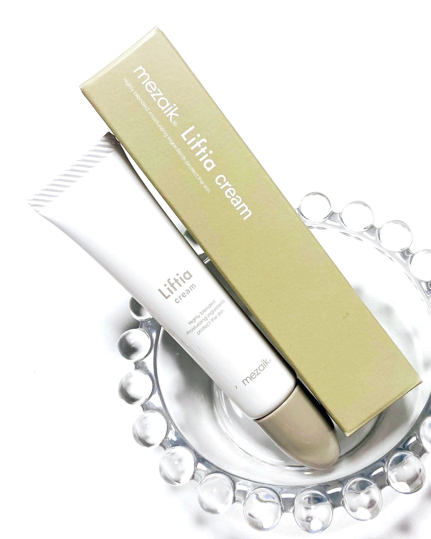 リフティアクリーム(目元用クリーム )/メザイク/アイケア・アイクリームを使ったクチコミ(1枚目)