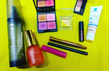 ブルーミング メイクアップキットB(パウダーパレット)/Celvoke/メイクアップキットを使ったクチコミ(1枚目)